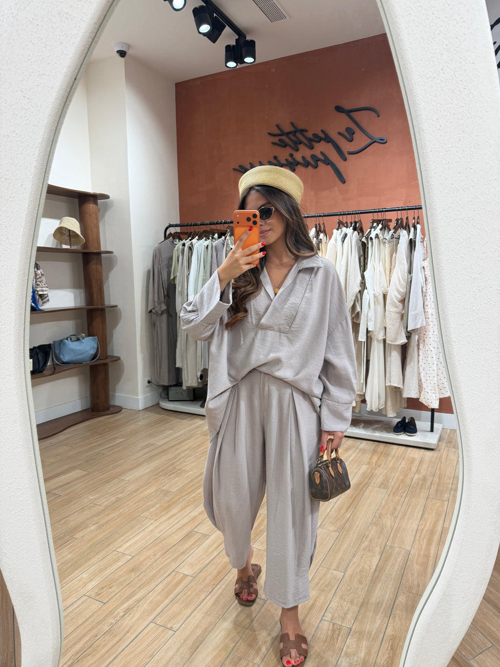 Ensemble BILI taupe