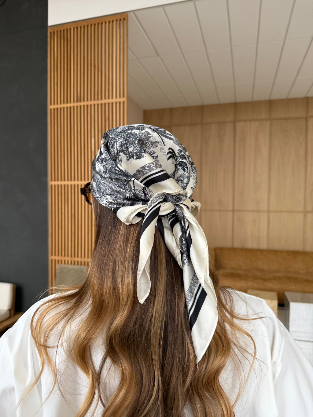 Carré de soie Foulard 3