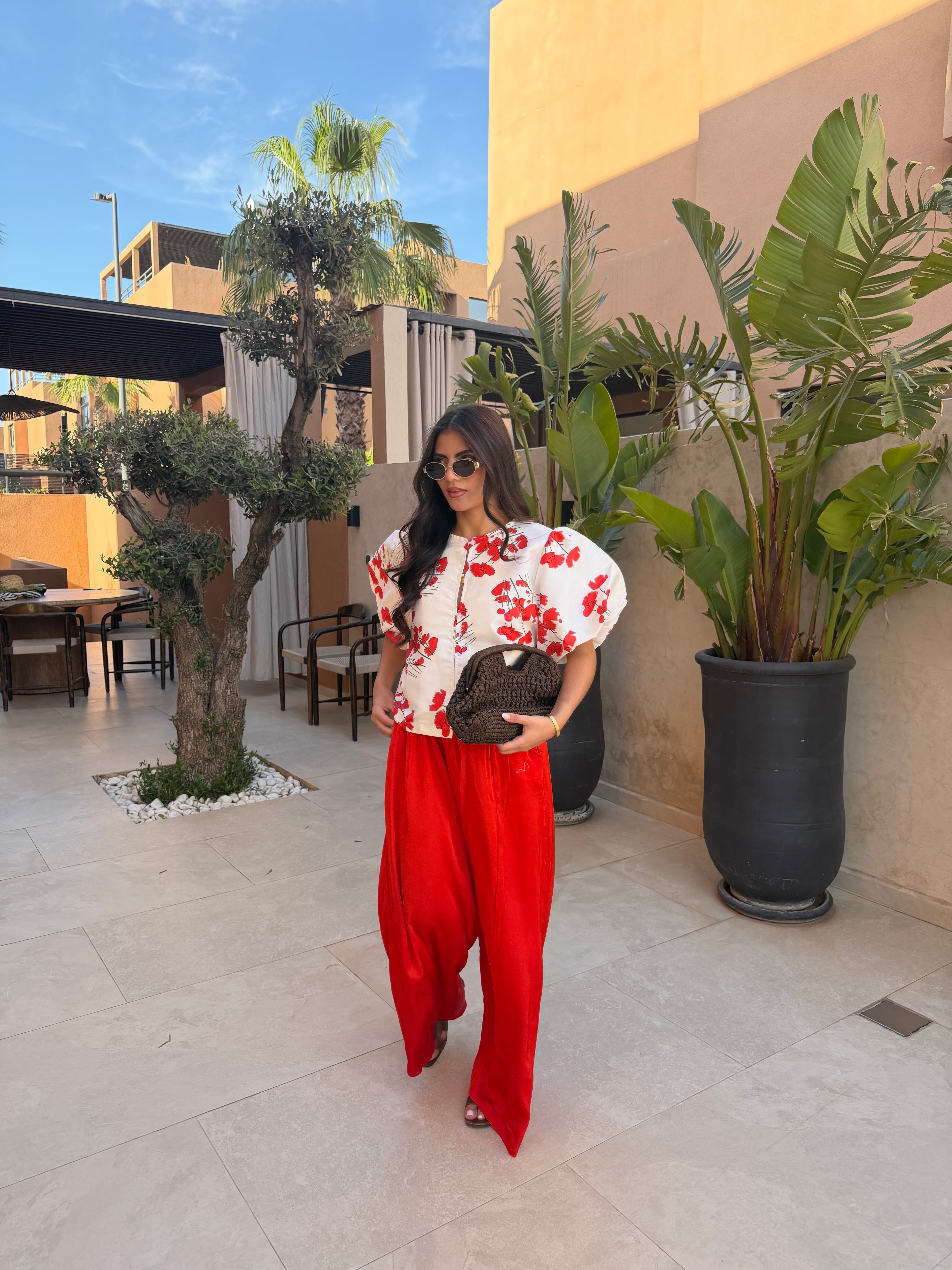 Pantalon satiné uni rouge