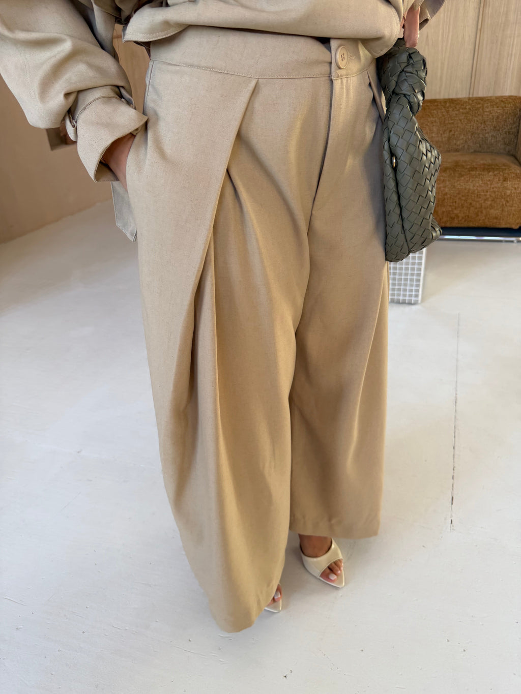 Ensemble BLUE camel